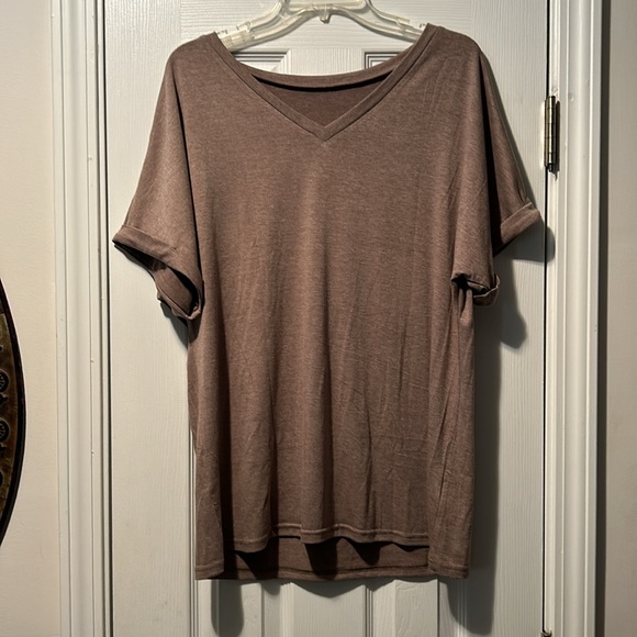 👚NWOT Oversized V Neck Batwing Short Rolled Sleeve Casual Basic Tee Shirt Top - Picture 10 of 13